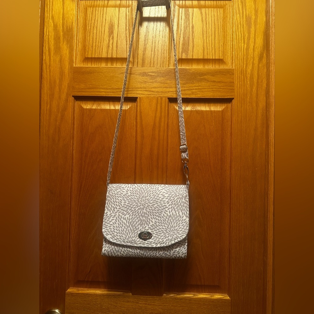 LillyBit Chevron green/white Diaper crossbody Bag
